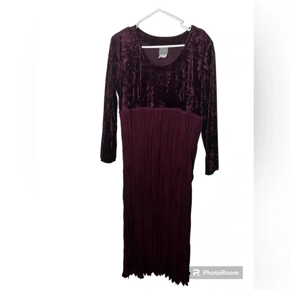 Rabbit Rabbit Rabbit Dresses & Skirts - 90s Rabbit Rabbit Rabbit Burgundy Velvet;Crinkle Texture Dress with Empire Waist